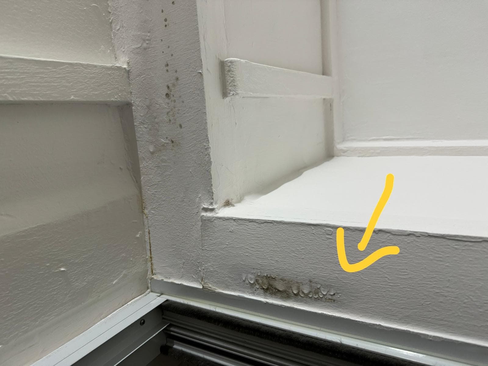 Condensation on Aircon trunking